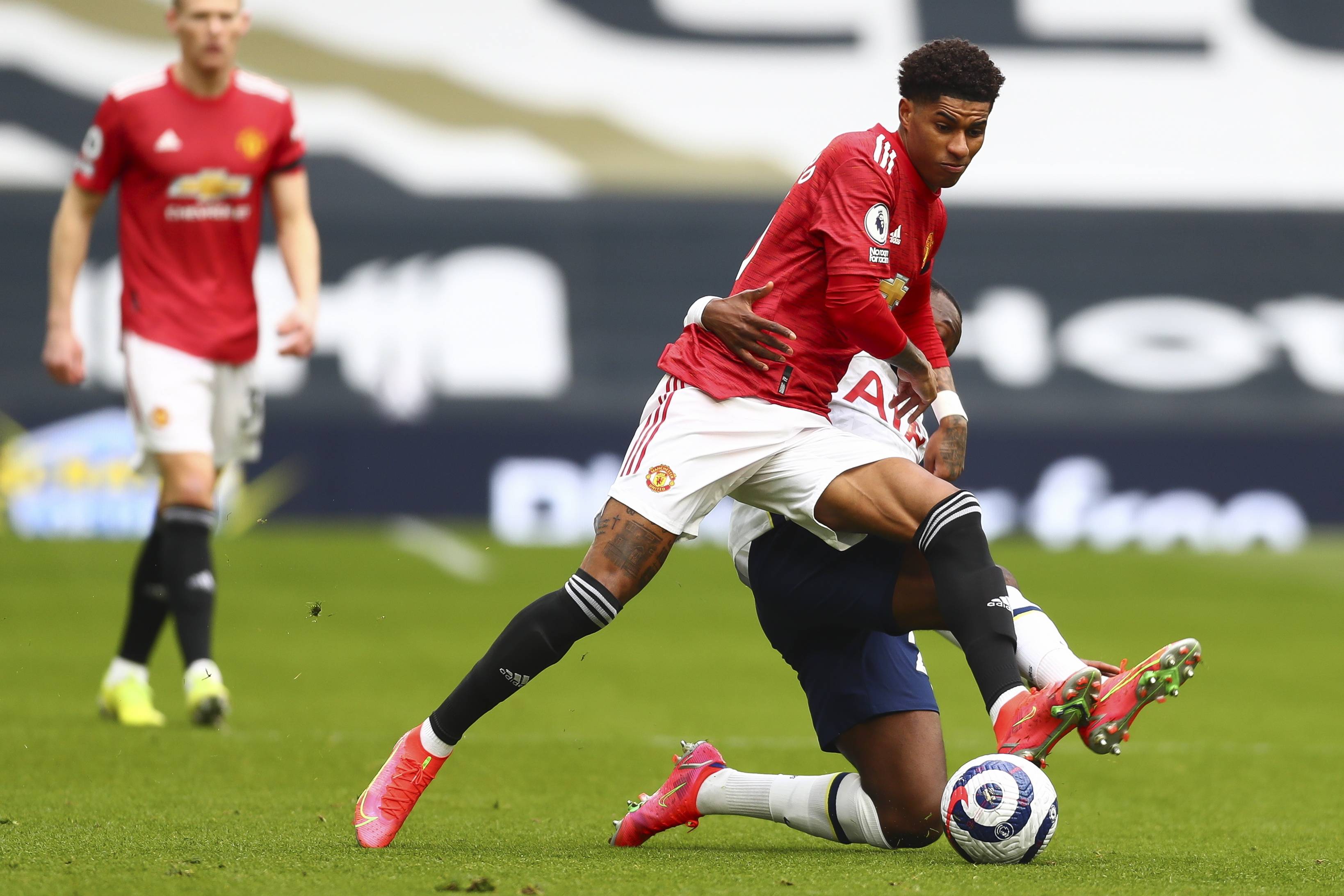 有些暗淡无 有些暗淡无