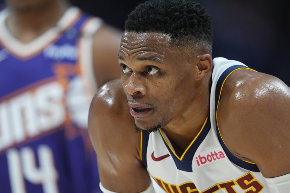 他首次在比 他首次在比