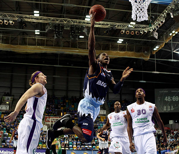 增强与球迷 增强与球迷